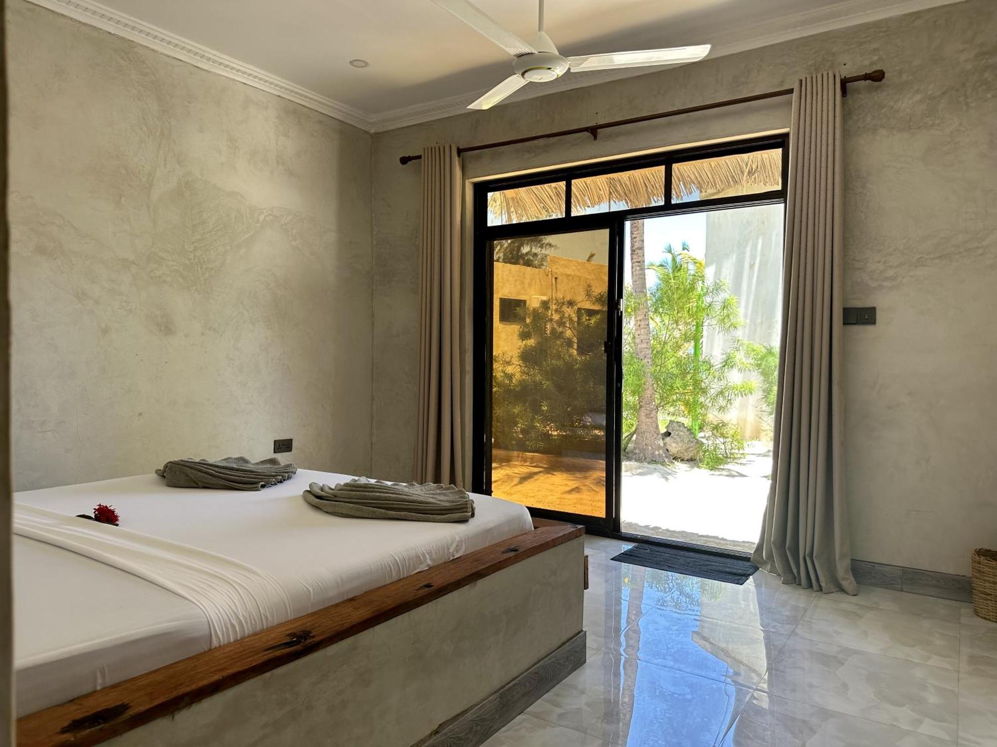 Jambo Beach Hotel Paje Buitenkant foto
