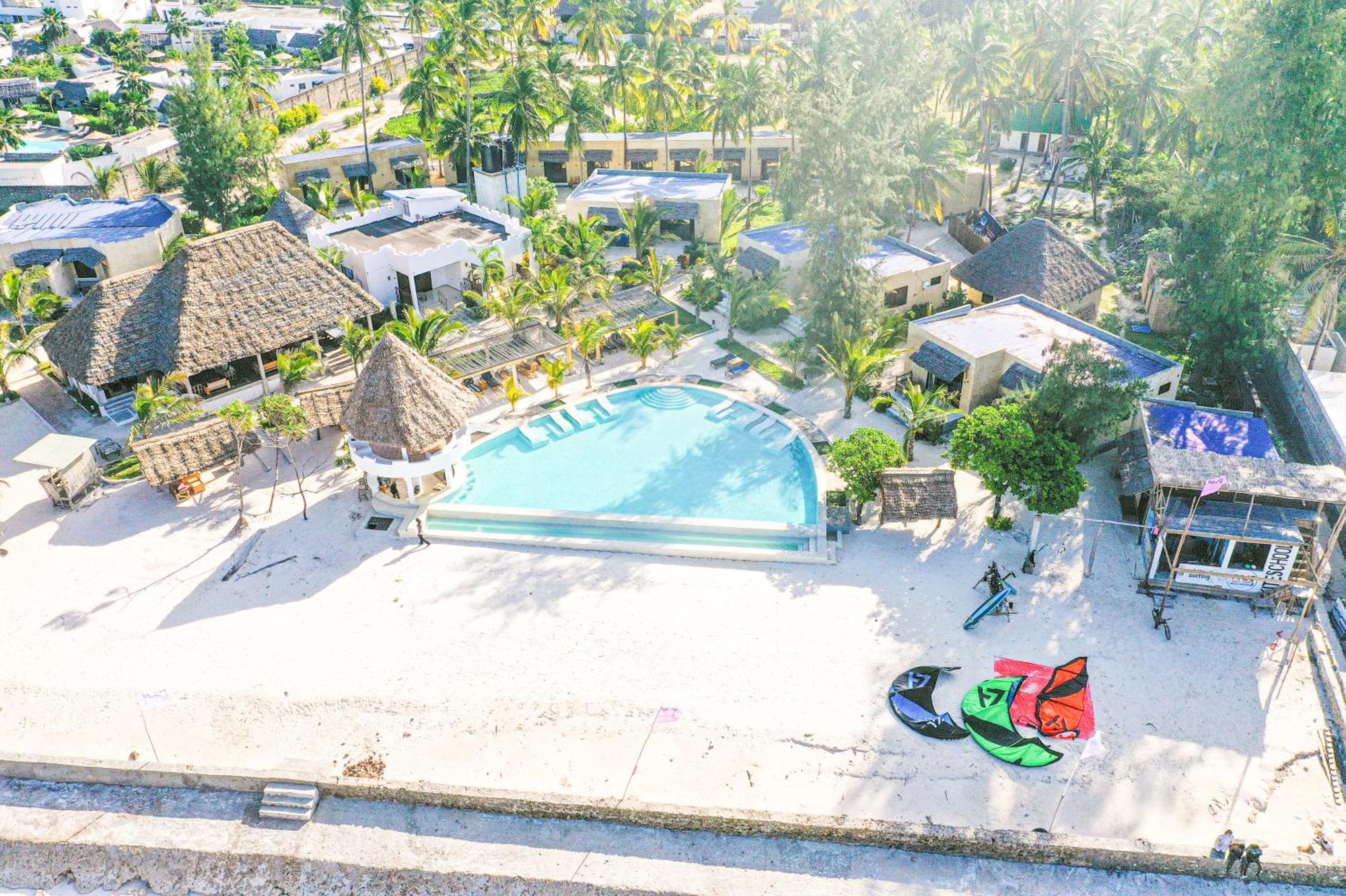 Jambo Beach Hotel Paje Buitenkant foto